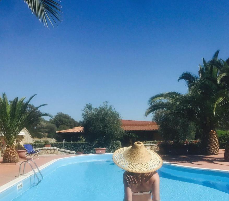 Residence Villa Smeralda Telti المظهر الخارجي الصورة